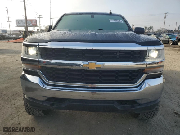 2019 Chevrolet Silverado 1500 LD LT with VIN 2GCVKPEC0K1118648, listed as a Copart auction lot 45382115 with 72,239 mi miles and Salvage Title. Bid and sale history available at carsss.com. Image 5.