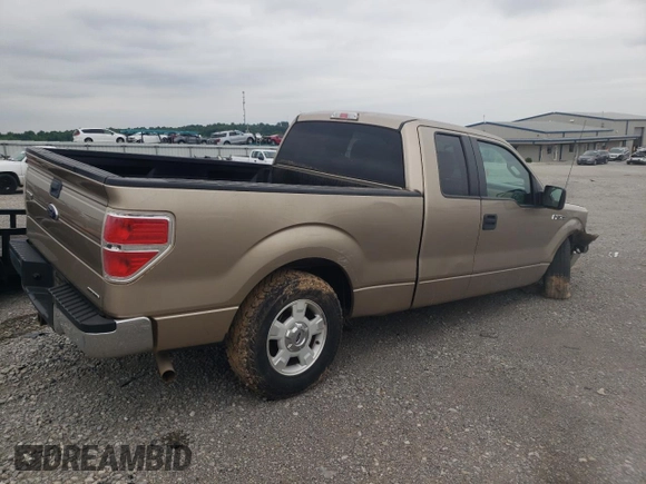 2014 Ford F-150 XL with VIN 1FTEX1CM2EFA41398, listed as a Copart auction lot 58332005 with 131,917 mi miles and Salvage title. Bid and sale history available at DreamBid. Image 3.