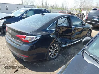 2015 Hyundai Sonata Limited with VIN 5NPE34AFXFH234603, listed as a IAAI auction lot 42073663 with 77,050 mi miles and . Bid and sale history available at carsss.com. Image 4.