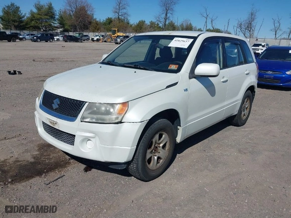 2008 Suzuki Grand Vitara with VIN JS3TE941684100194, listed as a IAAI auction lot 41829637 with 147,234 mi miles. Bid and sale history available at carsss.com. Image 2.