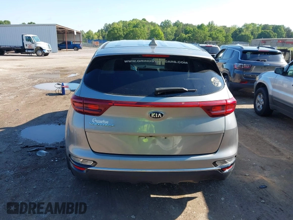 2020 Kia Sportage LX z VIN KNDPMCAC8L7628865, wystawiony jako IAAI lot #42190291 z przebiegiem 72 646 mil mil oraz . Historia ofert i sprzedaży dostępna na DreamBid. Obrazek 16.