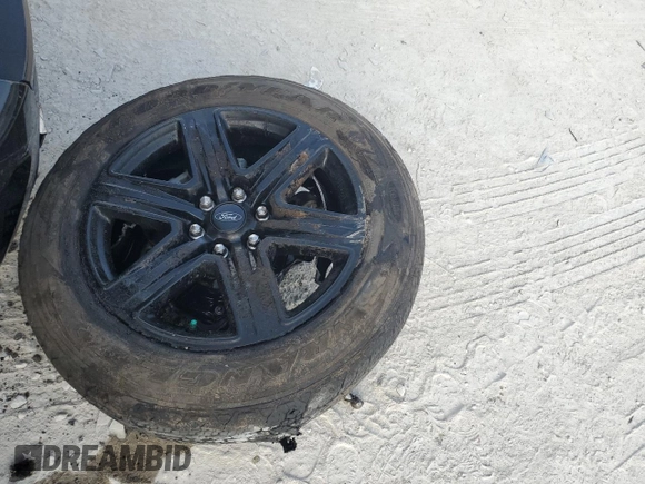 2021 Ford Expedition Max XLT z VIN 1FMJK1HT1MEA47707, wystawiony jako Copart lot #43869175 z przebiegiem Nie podano mil oraz Nie do naprawy • Non repairable. Historia ofert i sprzedaży dostępna na DreamBid. Obrazek 13.