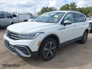 2024 Volkswagen Tiguan Wolfsburg Edition with VIN 3VV5B7AX8RM233687, listed as a IAAI auction lot 41504709 with 2,387 mi miles. Bid and sale history available at carsss.com. Image 2.
