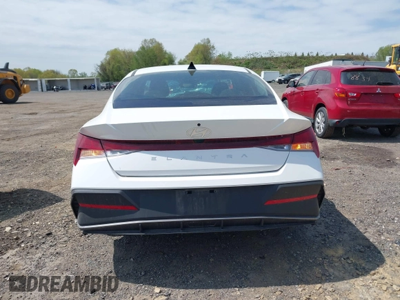 2024 Hyundai Elantra SEL with VIN KMHLM4DG5RU641629, listed as a IAAI auction lot 42137743 with 34,881 mi miles and . Bid and sale history available at DreamBid. Image 16.
