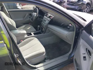 2007 Toyota Camry CE z VIN 4T1BE46K07U102536, wystawiony jako IAAI lot #41629462 z przebiegiem 149 768 mil mil oraz . Historia ofert i sprzedaży dostępna na DreamBid. Obrazek 5.