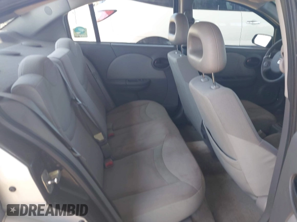 2004 Saturn ION with VIN 1G8AJ52F84Z116798, listed as a IAAI auction lot 42001660 with 152,946 mi miles. Bid and sale history available at carsss.com. Image 8.