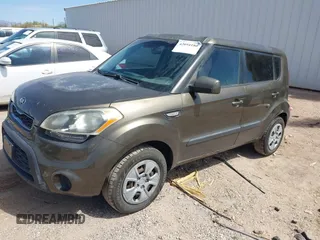 2013 Kia Soul with VIN KNDJT2A52D7549343, listed as a IAAI auction lot 42054180 with 124,457 mi miles and . Bid and sale history available at DreamBid. Image 2.