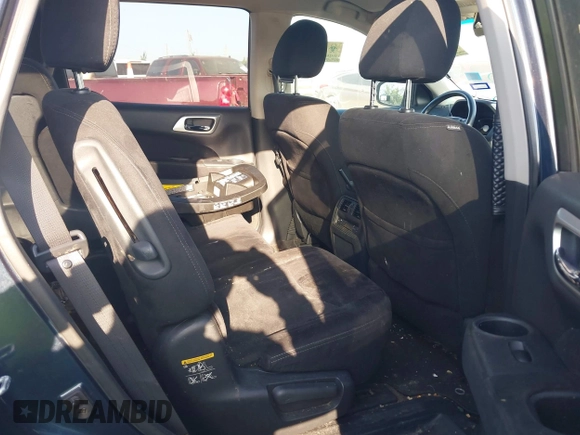 2014 Nissan Pathfinder Platinum with VIN 5N1AR2MN3EC631905, listed as a IAAI auction lot 42621071 with 188,846 mi miles and . Bid and sale history available at DreamBid. Image 8.