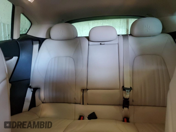 2020 Maserati Levante S with VIN ZN661YUL8LX343823, listed as a Copart auction lot 44697995 with 35,204 mi miles and Salvage title. Bid and sale history available at DreamBid. Image 10.