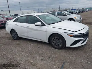 2024 Hyundai Elantra SEL with VIN KMHLM4DG6RU732392, listed as a IAAI auction lot 40746608 with 8,331 mi miles. Bid and sale history available at carsss.com. Image 1.