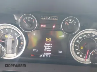 2016 Ram 1500 Laramie z VIN 1C6RR7VM4GS219910, wystawiony jako IAAI lot #41685905 z przebiegiem 213 908 mil mil oraz . Historia ofert i sprzedaży dostępna na DreamBid. Obrazek 7.