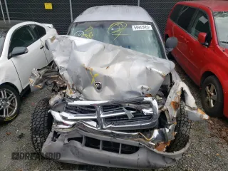 2000 Dodge Dakota Sport with VIN 1B7GG2AN5YS757640, listed as a Copart auction lot 88052445 with 0 mi miles and Non Repairable. Bid and sale history available at carsss.com. Image 5.