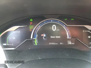 2018 Honda Clarity Plug-In Hybrid with VIN JHMZC5F13JC017742, listed as a Copart auction lot 57843394 with 74,956 mi miles and Salvage Title. Bid and sale history available at carsss.com. Image 9.