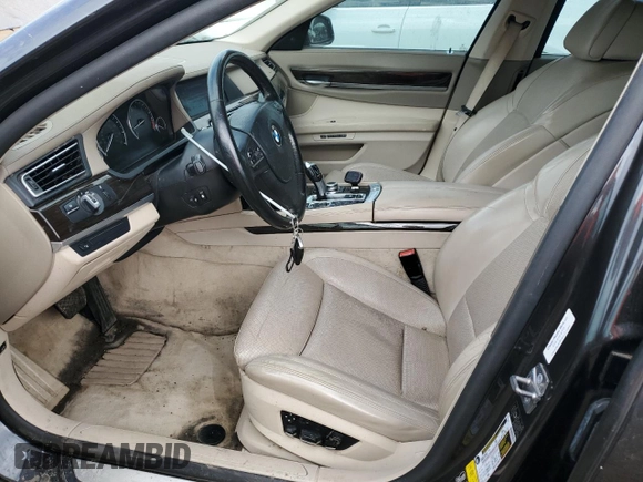 2010 BMW 7 Series 750Li xDrive with VIN WBAKC8C58ACY68671, listed as a Copart auction lot 56703235 with 122,083 mi miles and Salvage title. Bid and sale history available at DreamBid. Image 7.