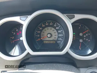 2004 Toyota 4Runner SR5 with VIN JTEBU14R548015835, listed as a IAAI auction lot 42054887 with 239,732 mi miles and . Bid and sale history available at DreamBid. Image 7.