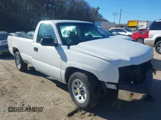 2006 Chevrolet Silverado 1500 Work Truck with VIN 3GCEC14V06G205511, listed as a IAAI auction lot 41743272 with 191,562 mi miles. Bid and sale history available at carsss.com. Image 1.