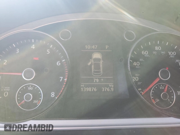2014 Volkswagen CC R-Line with VIN WVWBP7AN4EE523426, listed as a Copart auction lot 75221154 with 139,876 mi miles and Clean Title. Bid and sale history available at DreamBid. Image 9.