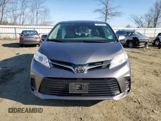 2018 Toyota Sienna LE Auto Access Seat with VIN 5TDKZ3DC8JS916931, listed as a Copart auction lot 50202705 with 62,577 mi miles and Salvage Title. Bid and sale history available at carsss.com. Image 5.