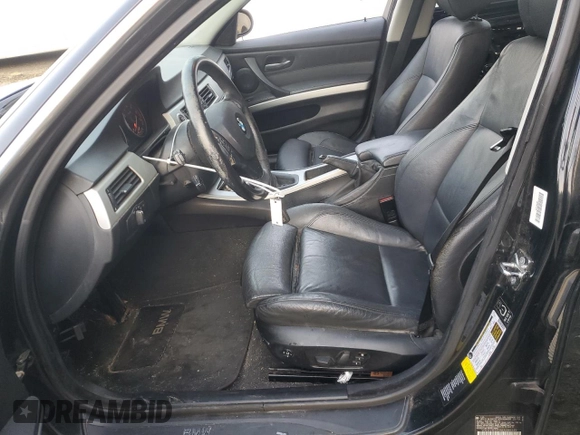2006 BMW 3 Series 330i with VIN WBAVB33546AZ85539, listed as a Copart auction lot 43330385 with 201,132 mi miles and Salvage Title. Bid and sale history available at DreamBid. Image 7.