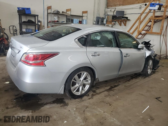 2015 Nissan Altima 2.5 z VIN 1N4AL3AP5FN878498, wystawiony jako Copart lot #59353745 z przebiegiem 129 325 mil mil oraz Szkoda całkowita • Salvage title. Historia ofert i sprzedaży dostępna na DreamBid. Obrazek 3.
