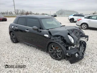 2018 MINI Hardtop 4 Door Cooper S z VIN WMWXU3C52J2F51144, wystawiony jako Copart lot #42561505 z przebiegiem 21 241 mil mil oraz Szkoda całkowita • Salvage title. Historia ofert i sprzedaży dostępna na DreamBid. Obrazek 4.