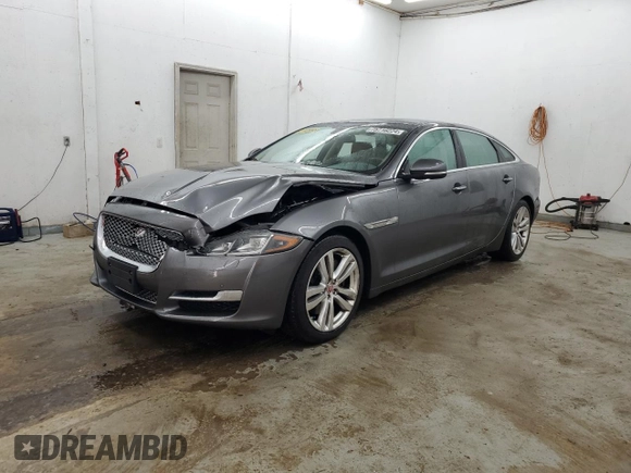 2016 Jaguar XJ Portfolio с VIN SAJWJ2GD5G8V94965, выставлен на аукционе Copart как лот 75716224 с пробегом 85 691 миль миль и Списание • Salvage title. История ставок и продаж доступна на DreamBid. Изображение 1.