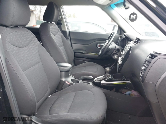 2015 Kia Soul ! with VIN KNDJX3A55F7213263, listed as a IAAI auction lot 41991924 with 257,748 mi miles. Bid and sale history available at carsss.com. Image 5.