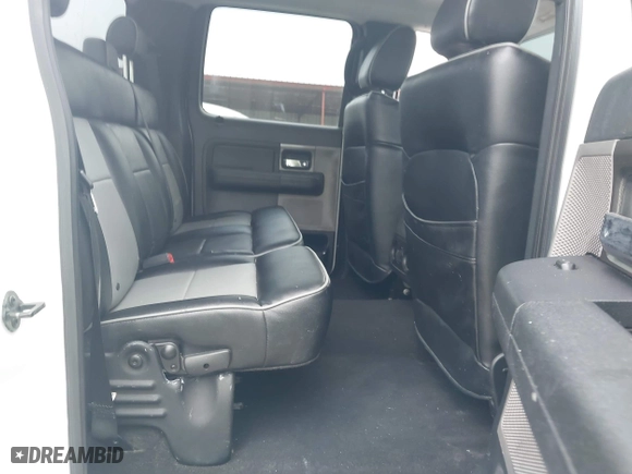 2007 Ford F-150 XLT with VIN 1FTPW12567KD58035, listed as a IAAI auction lot 42115922 with 191,059 mi miles. Bid and sale history available at carsss.com. Image 8.