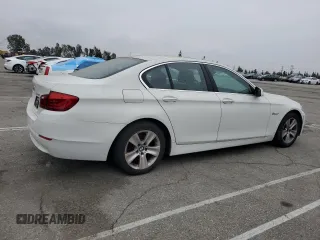 2013 BMW 5 Series 528i with VIN WBAXG5C59DDY30552, listed as a Copart auction lot 50823045 with 224,398 mi miles and Clean Title. Bid and sale history available at carsss.com. Image 3.