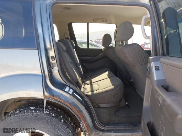 2006 Nissan Pathfinder SE with VIN 5N1AR18W56C667660, listed as a IAAI auction lot 41584986 with 241,306 mi miles. Bid and sale history available at carsss.com. Image 8.