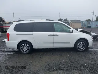 2011 Kia Sedona EX with VIN KNDMH4C73B6373513, listed as a IAAI auction lot 40725087 with 190,859 mi miles. Bid and sale history available at carsss.com. Image 14.
