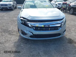 2010 Ford Fusion Hybrid with VIN 3FADP0L35AR354431, listed as a IAAI auction lot 42107722 with 142,250 mi miles. Bid and sale history available at carsss.com. Image 6.