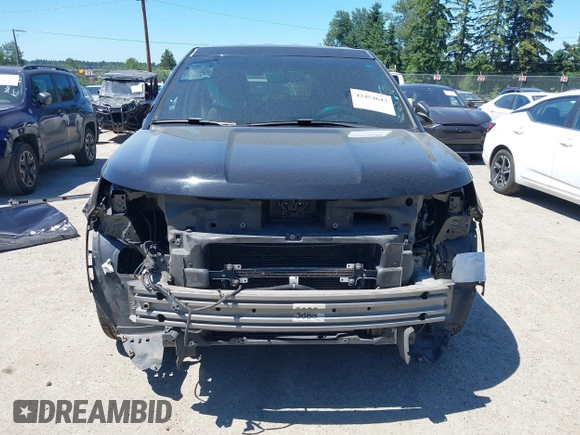 2016 Ford Police Interceptor Utility z VIN 1FM5K8AR7GGA78025, wystawiony jako IAAI lot #42454643 z przebiegiem 118 536 mil mil oraz . Historia ofert i sprzedaży dostępna na DreamBid. Obrazek 13.