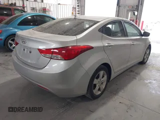 2012 Hyundai Elantra GLS z VIN KMHDH4AE1CU401688, wystawiony jako IAAI lot #42280367 z przebiegiem 90 948 mil mil oraz . Historia ofert i sprzedaży dostępna na DreamBid. Obrazek 4.