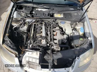 2003 Volkswagen Passat GLS z VIN WVWPD63B53P103624, wystawiony jako Copart lot #70334334 z przebiegiem 168 100 mil mil oraz Nie do naprawy • Non repairable. Historia ofert i sprzedaży dostępna na DreamBid. Obrazek 11.