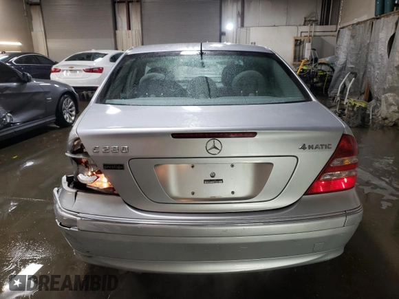 2006 Mercedes-Benz C 280 Luxury with VIN WDBRF92H16F762884, listed as a Copart auction lot 44983775 with 152,179 mi miles and Salvage Title. Bid and sale history available at DreamBid. Image 6.