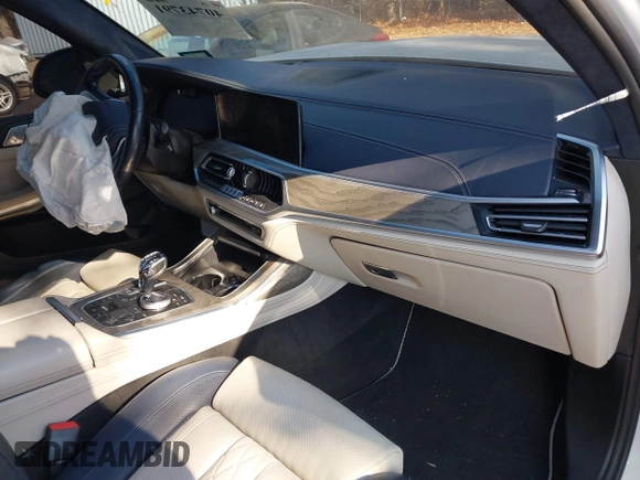 2019 BMW X7 xDrive50i z VIN 5UXCX4C59KLS38761, wystawiony jako IAAI lot #40743791 z przebiegiem Nie podano mil oraz . Historia ofert i sprzedaży dostępna na DreamBid. Obrazek 5.