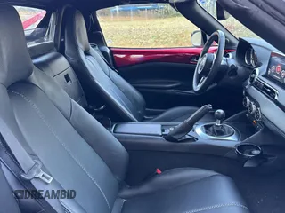 2021 Mazda MX-5 Miata Grand Touring z VIN JM1NDAM74M0461263, wystawiony jako Copart lot #81410634 z przebiegiem 44 551 mil mil oraz Szkoda całkowita • Salvage title. Historia ofert i sprzedaży dostępna na DreamBid. Obrazek 5.