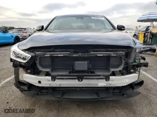 2018 Genesis G90 5.0L Ultimate with VIN KMHG54JH4JU038851, listed as a Copart auction lot 84758274 with 16,528 mi miles and Salvage Title. Bid and sale history available at carsss.com. Image 5.