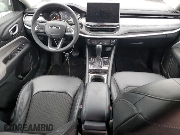 2022 Jeep Compass Altitude with VIN 3C4NJCBB0NT182568, listed as a Copart auction lot 85894384 with 43,571 mi miles and Salvage title. Bid and sale history available at DreamBid. Image 8.
