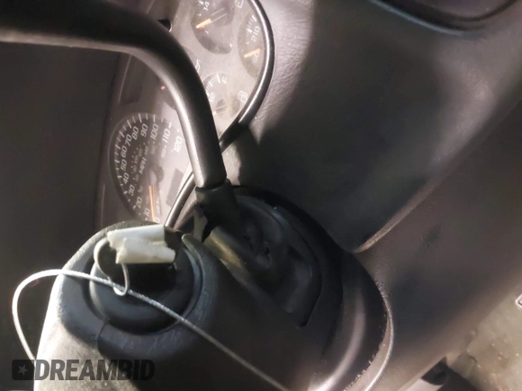 2004 Chevrolet Silverado 1500 with VIN 1GCEK19T84E178573, listed as a IAAI auction lot 41602060 with 212,900 mi miles and . Bid and sale history available at DreamBid. Image 11.