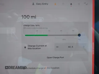 2018 Tesla Model 3 Long Range Battery z VIN 5YJ3E1EA4JF078080, wystawiony jako IAAI lot #41688015 z przebiegiem 97 886 mil mil oraz . Historia ofert i sprzedaży dostępna na DreamBid. Obrazek 17.