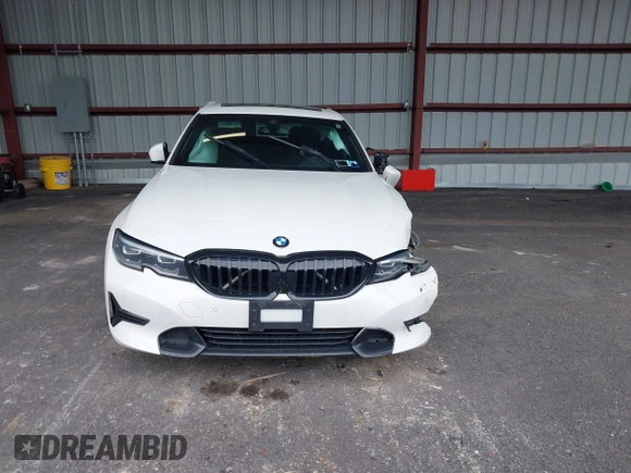 2020 BMW 3 Series 330i xDrive with VIN 3MW5R7J04L8B40479, listed as a IAAI auction lot 42303596 with 44,947 mi miles and . Bid and sale history available at DreamBid. Image 12.