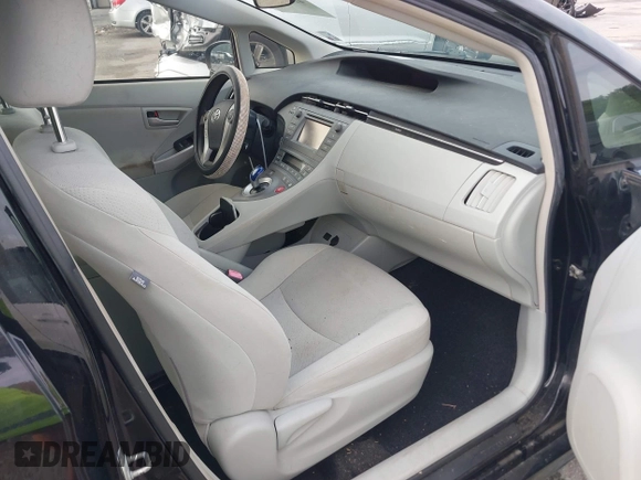 2013 Toyota Prius One z VIN JTDKN3DU1D5702331, wystawiony jako IAAI lot #42467250 z przebiegiem 178 452 mil mil oraz . Historia ofert i sprzedaży dostępna na DreamBid. Obrazek 5.