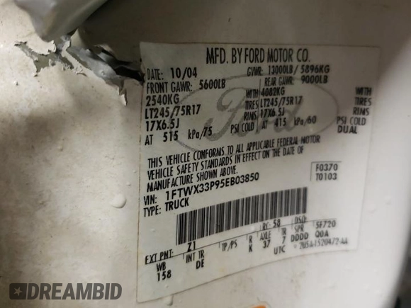 2005 Ford F-350 XL z VIN 1FTWX33P95EB03850, wystawiony jako Copart lot #71228644 z przebiegiem Nie podano mil oraz Szkoda całkowita • Salvage title. Historia ofert i sprzedaży dostępna na DreamBid. Obrazek 13.