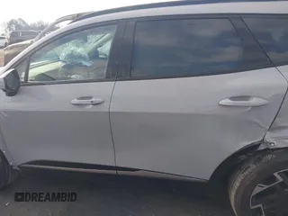 2025 Kia Sportage SX-Prestige z VIN 5XYK53DF5SG260370, wystawiony jako IAAI lot #41223856 z przebiegiem 5 643 mil mil oraz . Historia ofert i sprzedaży dostępna na DreamBid. Obrazek 15.