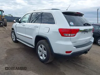 2013 Jeep Grand Cherokee Laredo с VIN 1C4RJFAG1DC549004, выставлен на аукционе IAAI как лот 42193799 с пробегом Не указан миль и . История ставок и продаж доступна на DreamBid. Изображение 3.
