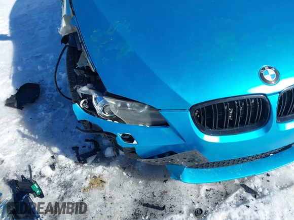 2009 BMW 3 Series 335i xDrive with VIN WBAWC73549E068560, listed as a IAAI auction lot 41553786 with Not provided miles and . Bid and sale history available at DreamBid. Image 6.
