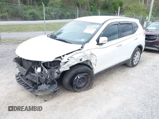 2015 Nissan Rogue SL z VIN 5N1AT2MV5FC824012, wystawiony jako IAAI lot #42106315 z przebiegiem 223 085 mil mil oraz . Historia ofert i sprzedaży dostępna na DreamBid. Obrazek 2.