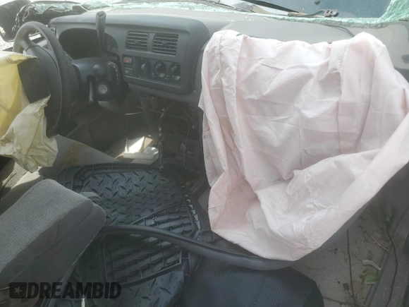 2000 Nissan Frontier XE with VIN 1N6DD26S0YC411769, listed as a Copart auction lot 60044125 with Not provided miles and Salvage title. Bid and sale history available at DreamBid. Image 8.